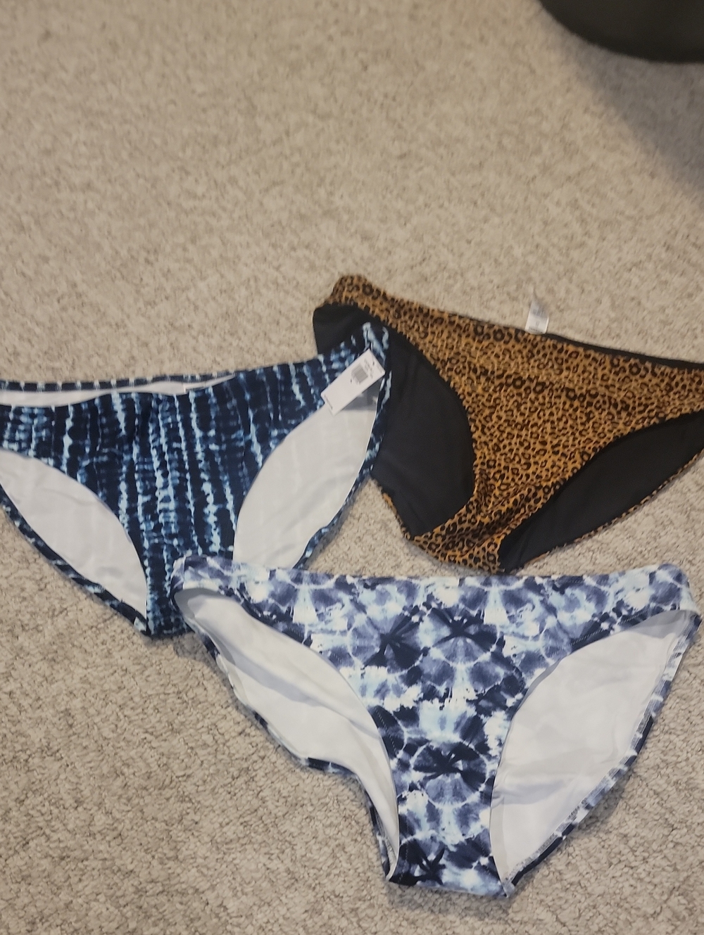 Old Navy Women's Blue Tie-Dye and Leopard Bikini Bottoms Pack